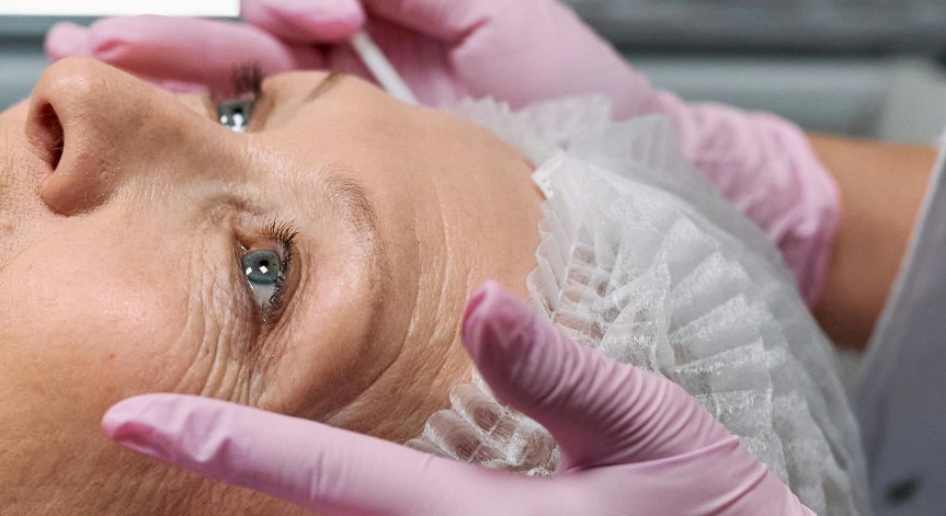 Ботулиновият токсин е лекарствен продукт, който се използва по лекарско предписание.