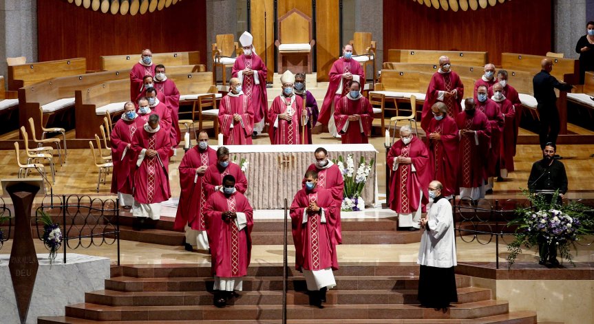 Мащабен педофилски скандал разтърси Католическата църква в Испания