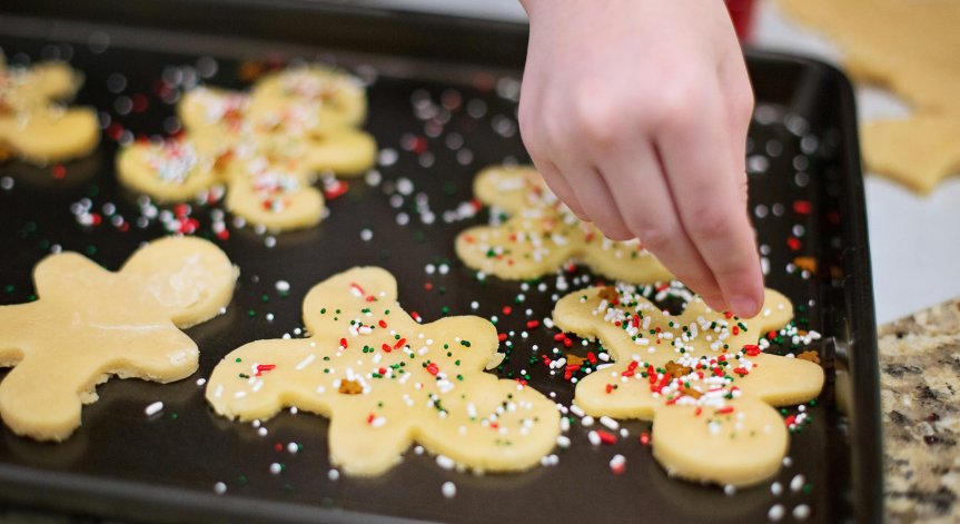 Тестото трябва да престои в хладилника преди печене.