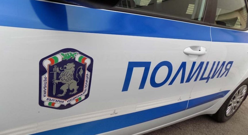 С кол в ръка 14-годишен преби до смърт македонец в Слънчев бряг