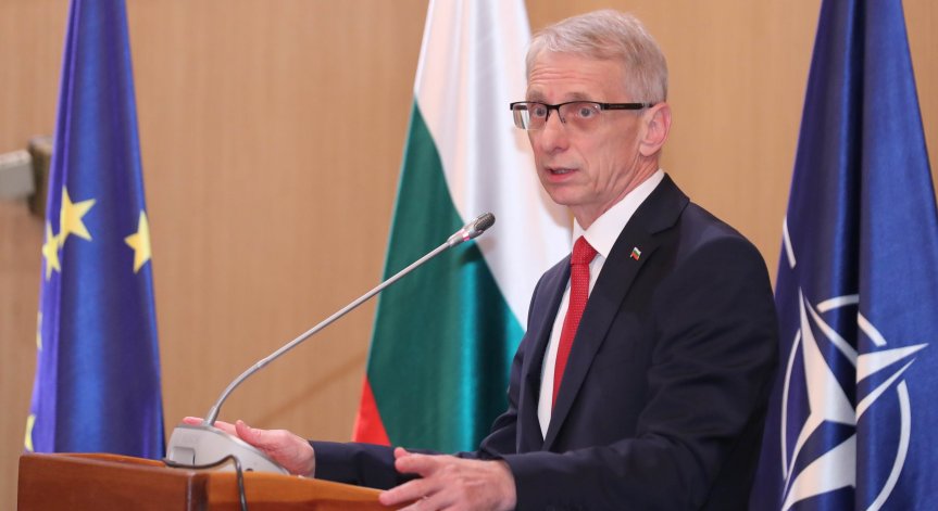 Денков организира среща с протестиращите енергетици и миньори
