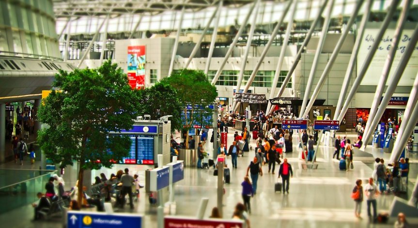 Българите пътуват все повече в чужбина, любима дестинация - Турция