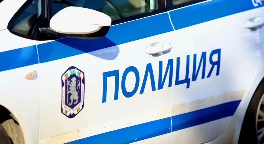 Катастрофа затруднява движението по АМ 