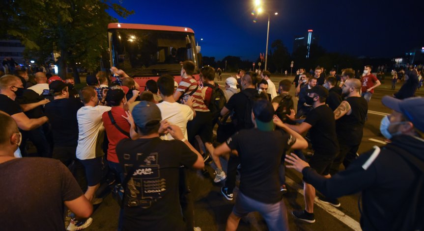 Сблъсъци в Беларус: Протестиращи не признават резултата на Лукашенко