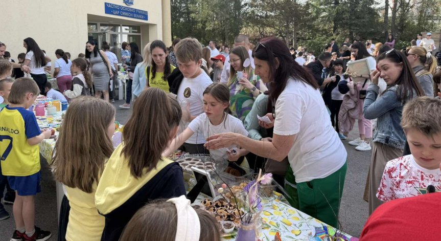 От екипа на училището споделиха, че децата дълбоко са се трогнали от трагедията в Кочани.