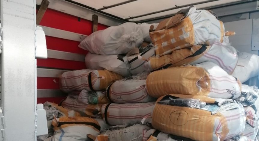 Митничари хванаха огромно количество 