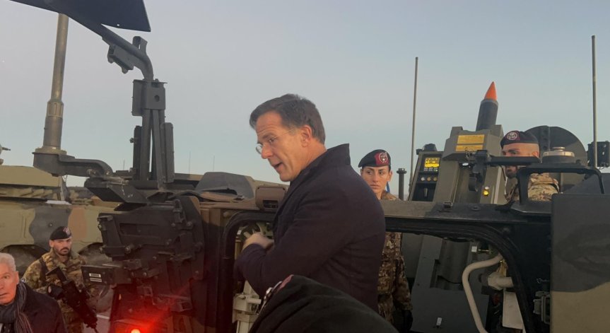 Радев проведе телефонен разговор с Рюте.