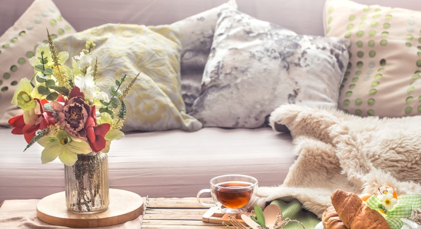 Броени дни до пролетта: Как да освежим дома си с малък бюджет