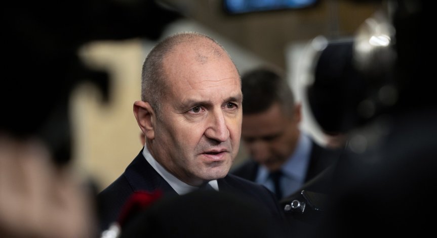 Именно Европа е най-заинтересувана да участва в мирния процес, каза Радев.