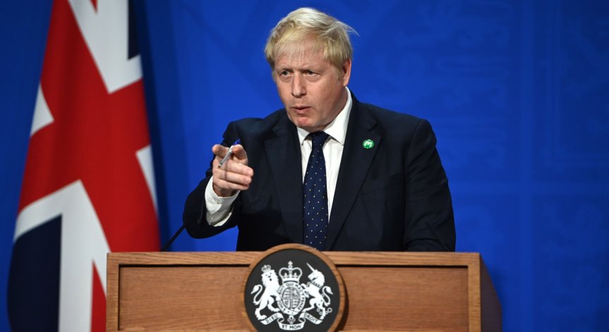 Българите във Великобритания ще плащат по-високи осигуровки