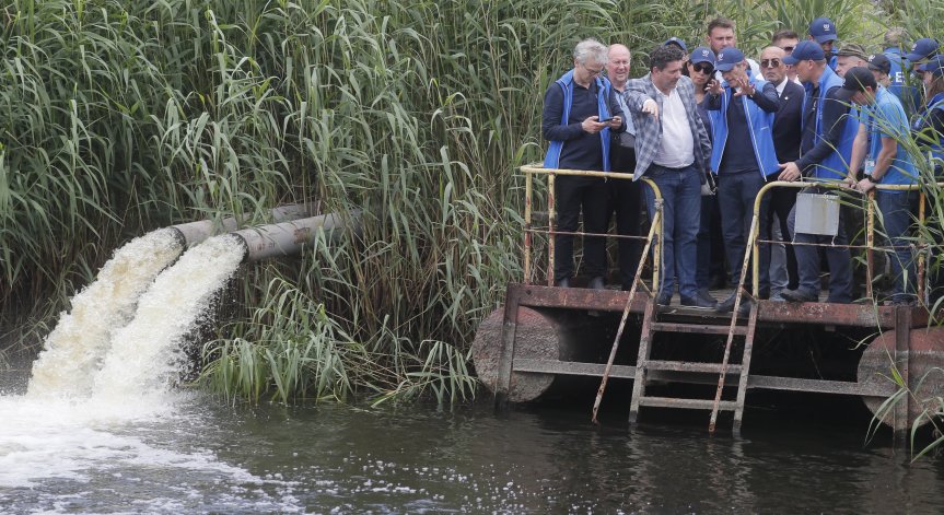 Не плувайте, не ловете риба! Влошават се показателите на водите в 5 области в Украйна