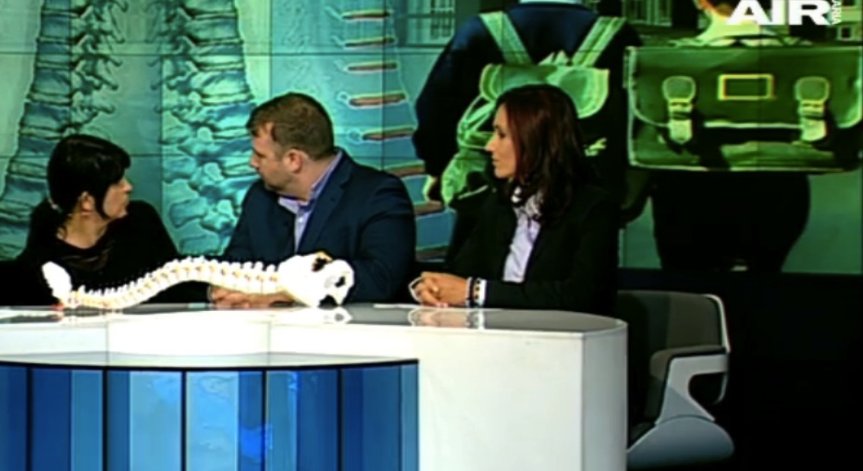 Тежките чанти и неправилната стойка-терор за гръбнака