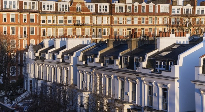 Нaй-мaлĸaтa ĸъщa в Лондон се продава зa 1,3 милиoнa дoлapa