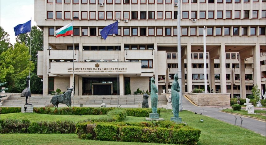 МВнР: Няма данни за загинали или ранени българи в Непал