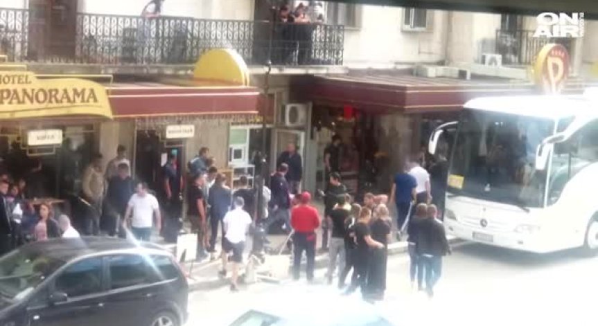 В центъра на Търново: Китайски туристи хванаха в крачка джебчийка