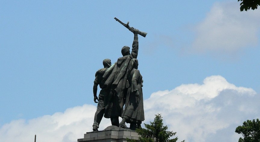 Пореден протест за свалянето на паметника на Съветската армия
