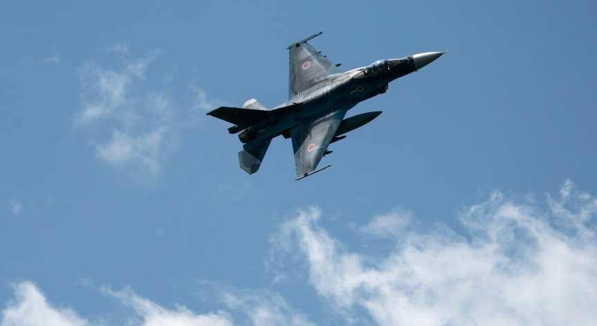 Япония вдигна изтребители, след като засече руски самолети край Японско море