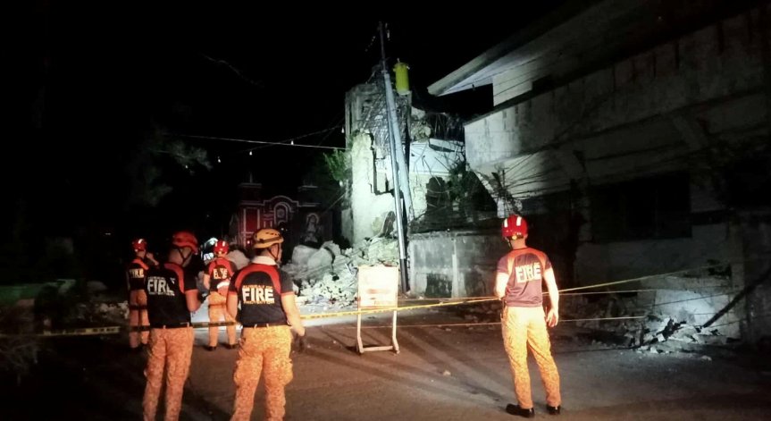 Най-малко 69 са загиналите при земетресението във Филипините