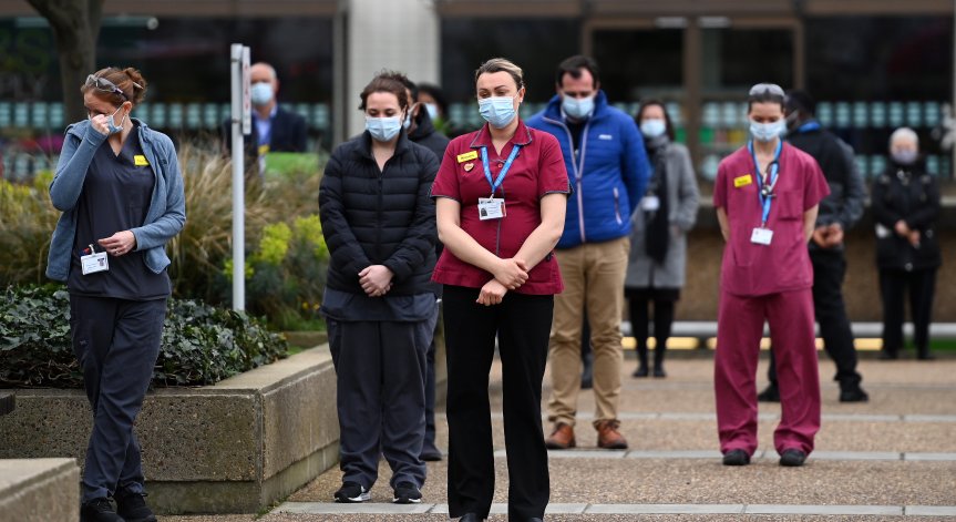 Вместо карантина: Всекидневни тестове във Великобритания