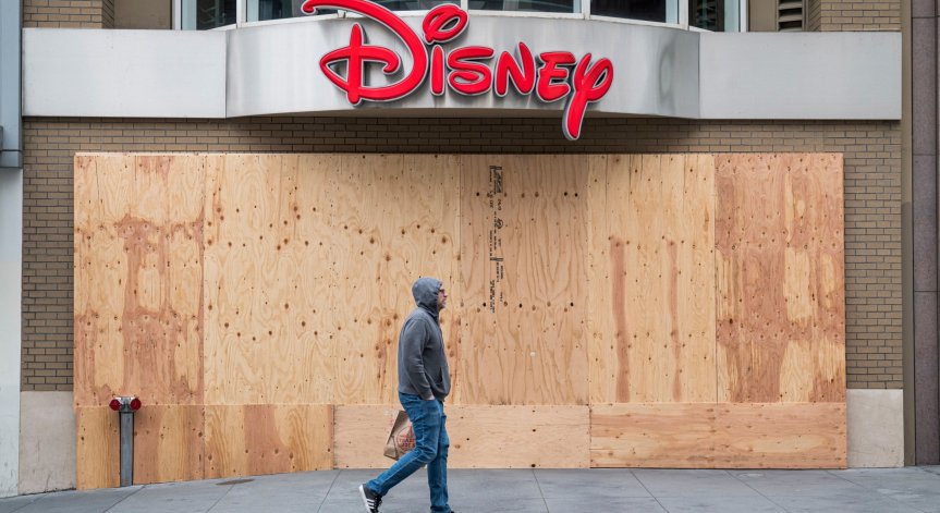 Disney сложи край на телевизионното студио 20th Century Fox 