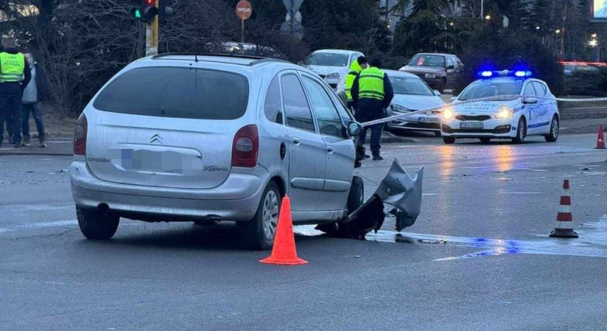 Съдът остави в ареста пияния и дрогиран шофьор, отнесъл половин кола в София
