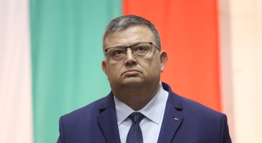 Цацаров се среща с НФСБ заради КПКОНПИ