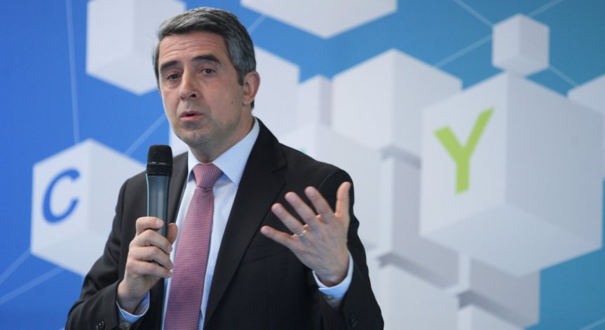 Плевнелиев: Електронното правителство ще бори най-ефективно корупцията