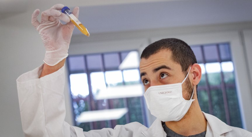 Мръсните ръце имат вина в 85-90% от случаите на зараза с коронавирус