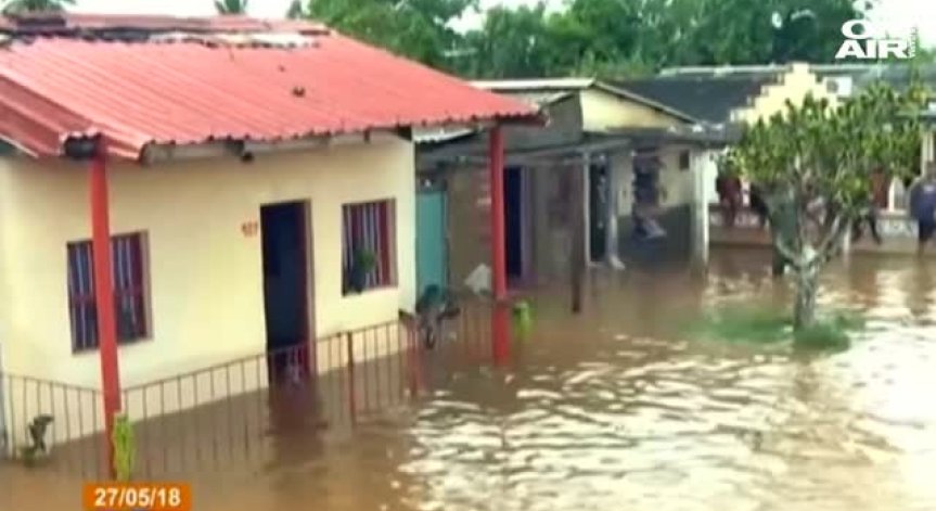 Хиляди бяха евакуирани в САЩ и Куба заради тропическата буря 