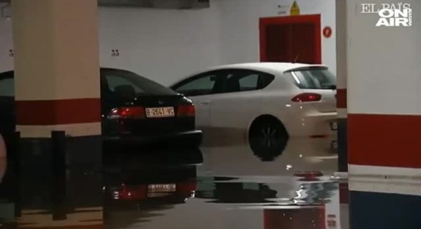 Източна Испания е под вода, дъждовете взеха жертва в Херона