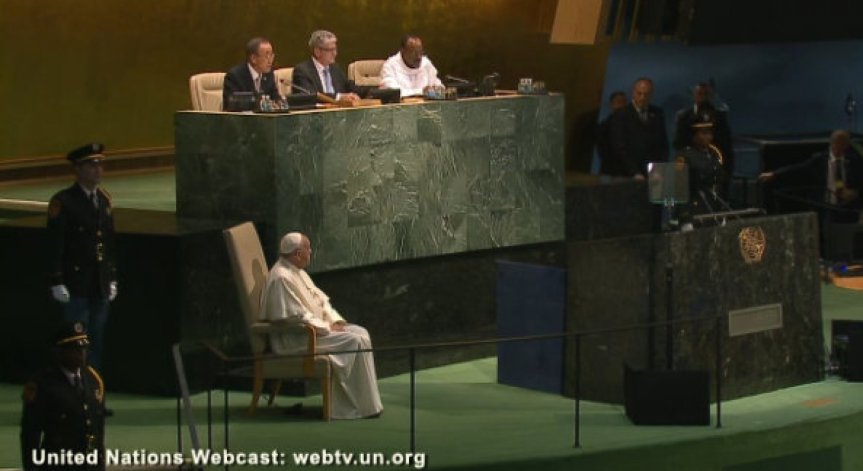 Папата към ООН: Дайте на хората подслон, работа и земя