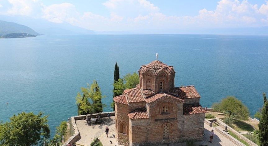 Около 3000 българи ще пътуват в Македония за празниците