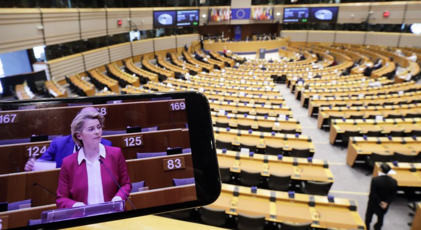 ЕС бори заразата с милиарди евро, спрени полети и 