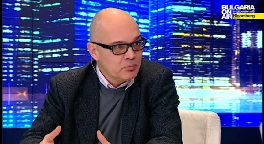 Тихомир Безлов: Отстраняването на Владимира Янева е най-големият скандал със съдия