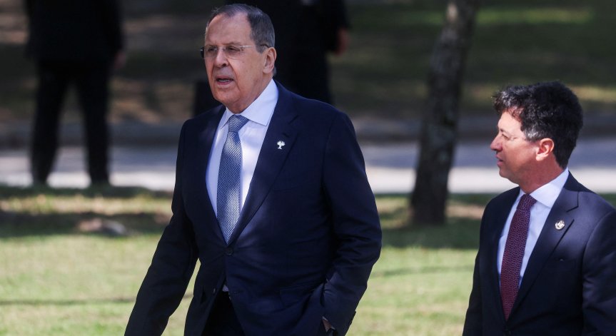 Лавров коментира случващото се в НАТО.