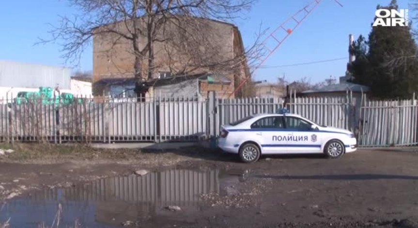 Огромно количество италиански боклук на незаконна площадка в Плевен