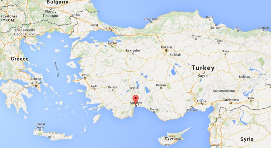 Белгиец задържан в Анталия във връзка с атентатите в Париж