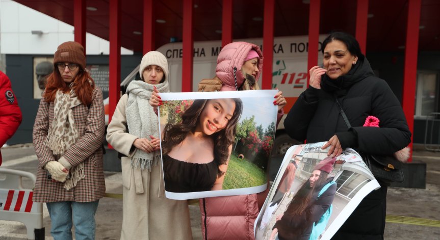 Шефове на клиники и отделения в 