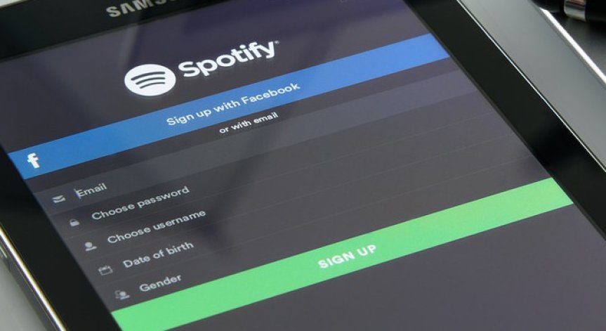 Spotify с 30% ръст на броя на плащащи абонати