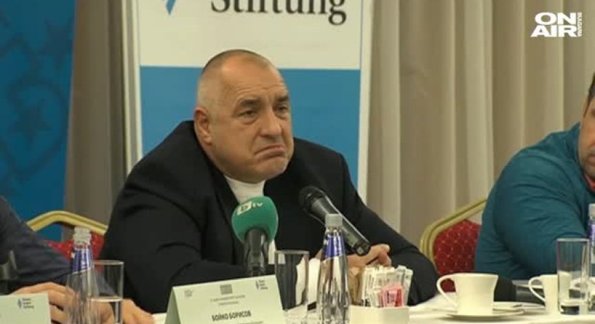 Нинова подозира: Зад сделката с ЧЕЗ стои Бойко Борисов!