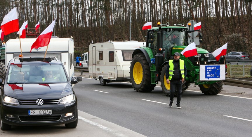 Полски фермери блокираха границата с Германия, очакват се значителни задръствания