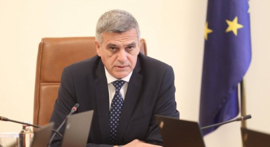 Янев към ЕК: България ще затвори въглищните централи до 2040 г.