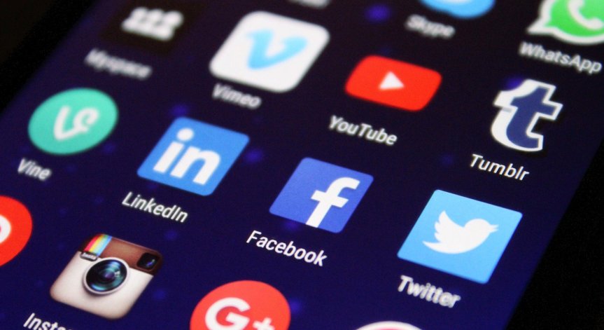 Русия ще задължи със закон интернет гигантите да отворят местни представителства