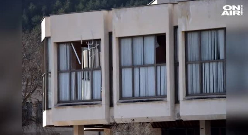 Равносметката от ураганния вятър: Пострадали хора, паднали дървета и прекъснато електрозахранване