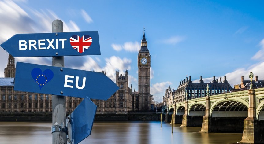 Пратките от Великобритания до ЕС ще се облагат с мита