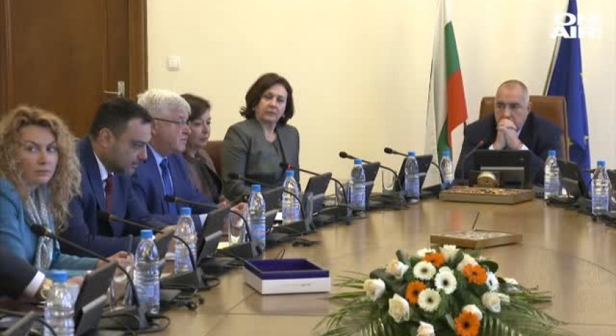 Борисов награди шефове на МВР за доблест и заслуга