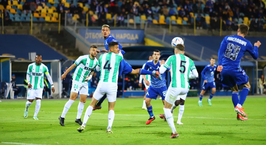 Първият отбор ще има и нова екипоровка.