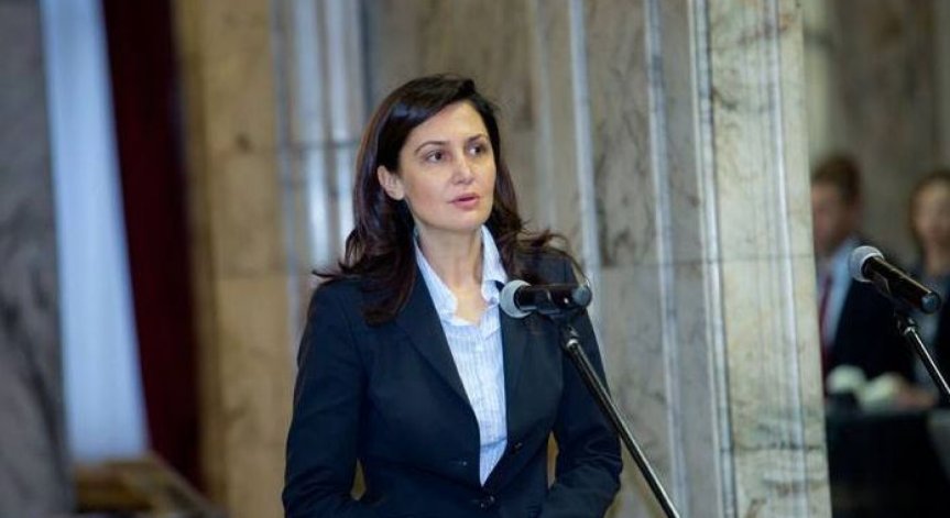 Доника Ризова: Журналистика се учи във вестник