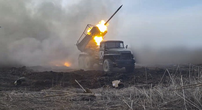 Украйна атакува с  ATACMS руски военни бази в Крим