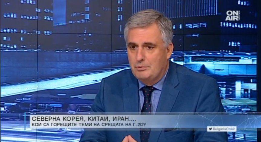 Ивайло Калфин: Системата на ТЕЛК не помага хората с увреждания да се приобщят